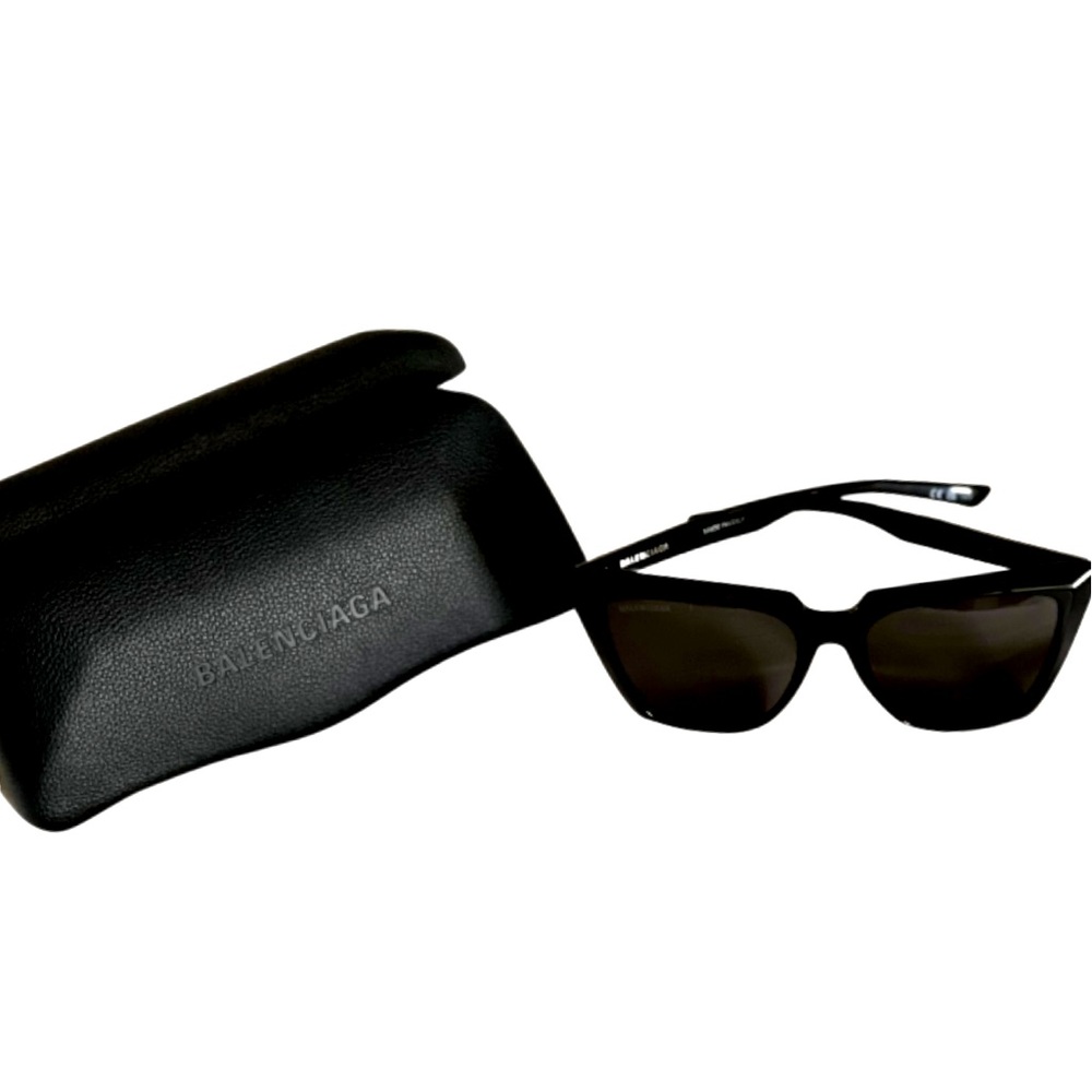 Balenciaga sun glasses brand new. Comes w/ certification/authenticity paperwork